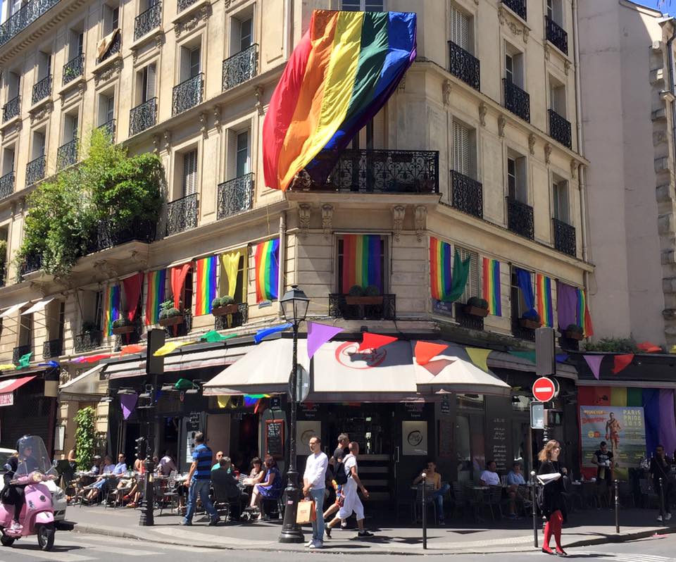 Open Café : bar gay à Paris