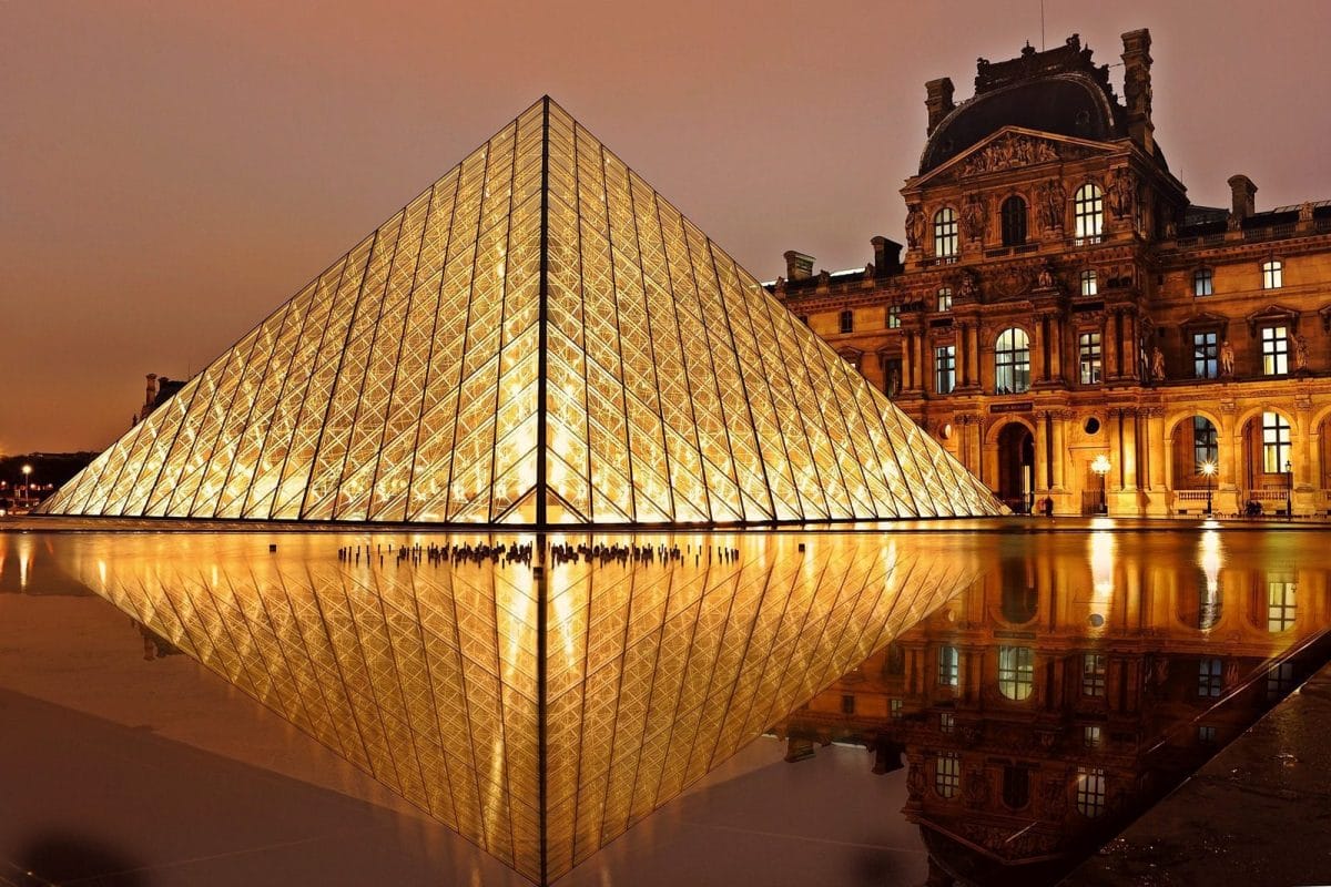 Pyramide du Louvres à Paris - Quoi faire?