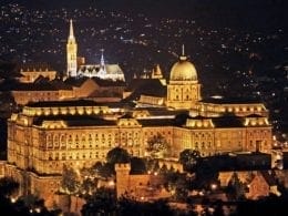 Hongrie : le parlement adopte les partenariats civils