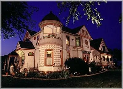 Historic Scanlan House B&B Inn est une maison d'hôtes gay friendly à Lanesboro dans le Minnesota aux États Unis